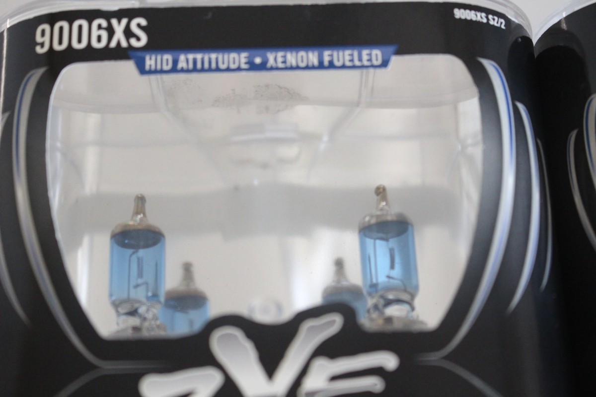 SYLVANIA 9006xs Sz SILVERSTAR ZXE High Performance Halogen