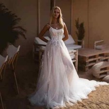 Sexy A-Line Wedding Dress Round Neck Spaghetti Straps Lace Applique Bridal Gowns