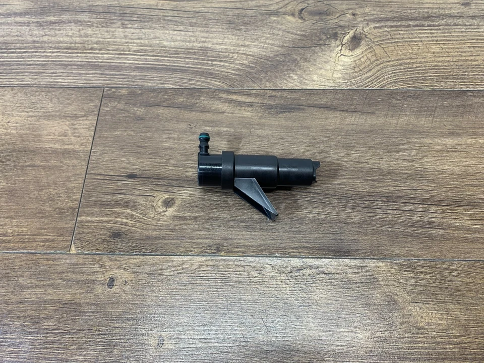 Cilindro de lavado de faros delanteros VW Volkswagen Passat 1996-2000 solo OEM NUEVO Foto 3 de 4