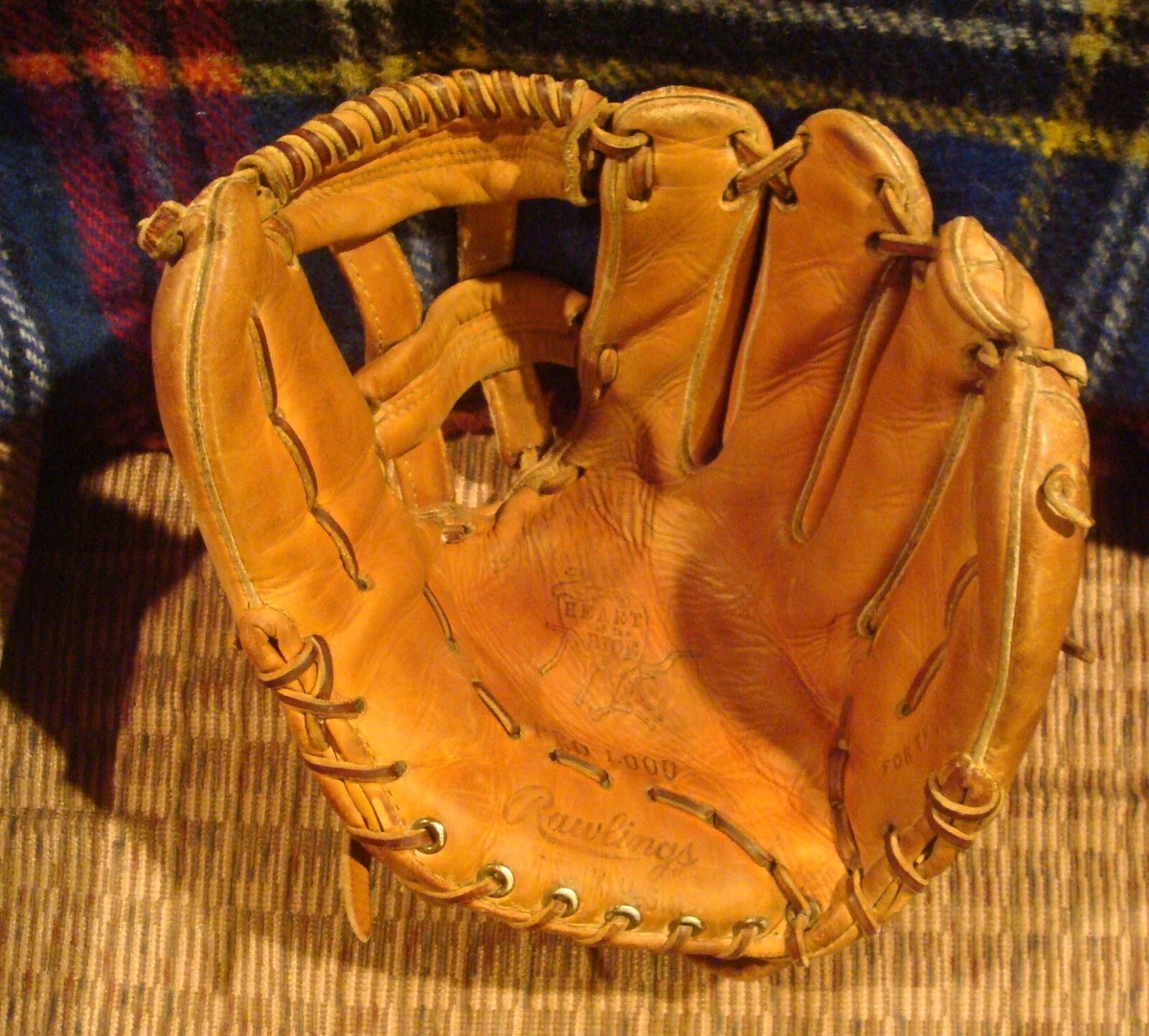Rawlings Pro 1.000 rare infielder's baseball glove mitt; HOH Heart