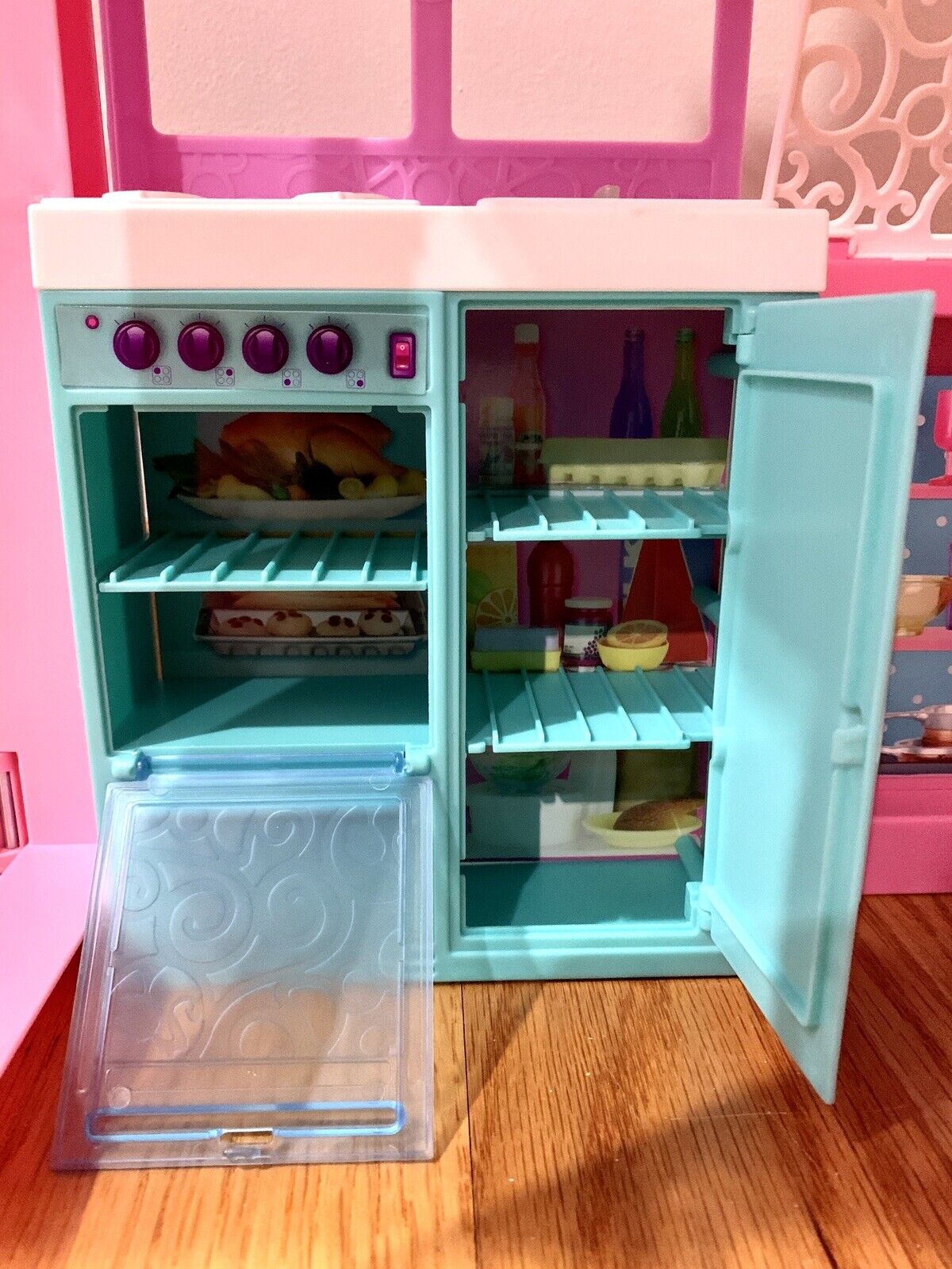 Barbie PinkTastic Glam Vacation House with Doll Exclusive Set Box