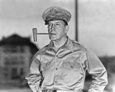 1945 World War II General DOUGLAS MACARTHUR Glossy 8x10 Photo Military Print 