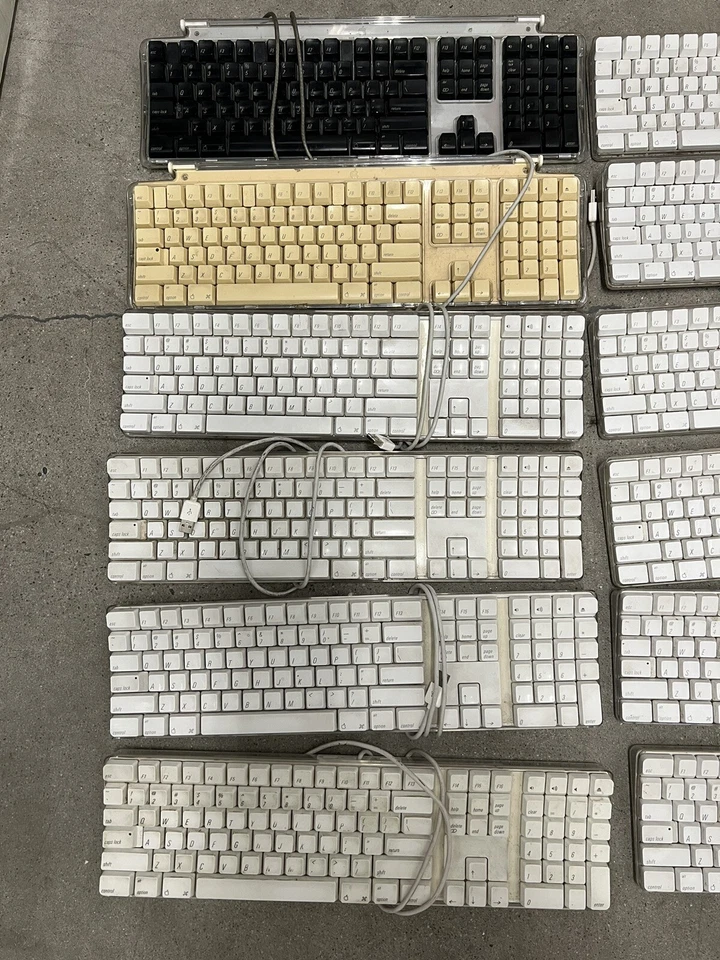 Lote de 12 Teclado Diseño Apple M7803 A1048 De Colección USADO Foto 2 de 4