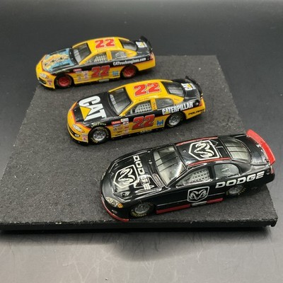 (1)2000 Dodge Test Car & 2#22 CAT (1) 00 & (1) 01 Cars 1/64 NASCAR RC Diecast 