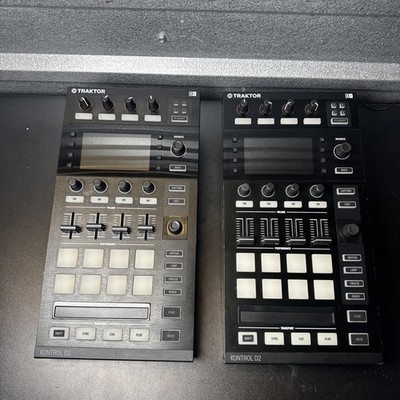 Native Instruments Traktor Kontrol D2 DJ Controller PAIR | eBay