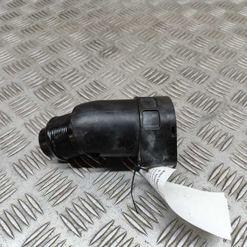 VOLKSWAGEN ARTEON 3H7 Turbolader-Rohrschlauchdämpfer 04L131111M 2.0D 110kw 2017