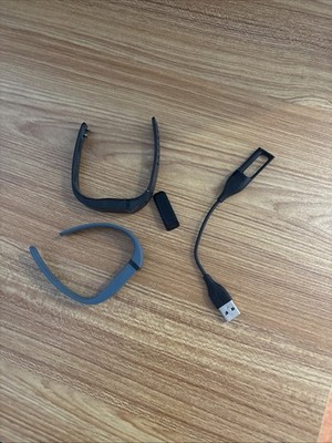 Fitbit Flex Wireless Activity Run/Sleep Tracker 2 Wristbands Black Gray Charger
