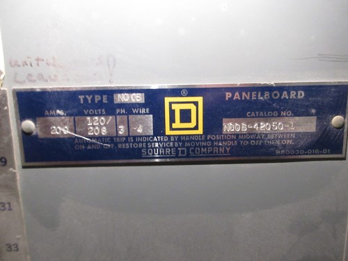 Square D Main Breaker Circuit Breaker Panel NQOB-42050-1 200A Max, 200A Main - Picture 4 of 7