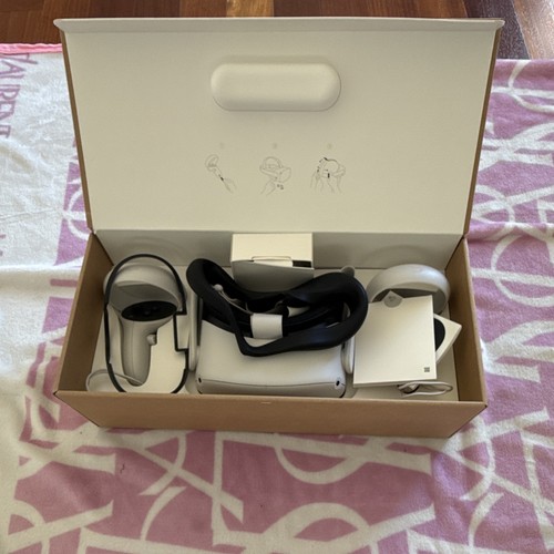 Oculus Box Outside Oculus Quest 2 Standalone VR Headset 128GB White 2Controllers. Used ...