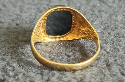 9ct Gold Signet Ring - 1980s Vintage Roman Centurio Intaglio Hematite Size M 1/2 - Picture 3 of 8