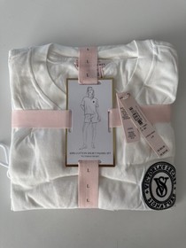 Victoria&rsquo;s Secret PINK 4 Piece Lot (2) Flare Leggings PJ&rsquo;s Pullover PLUS BONUS