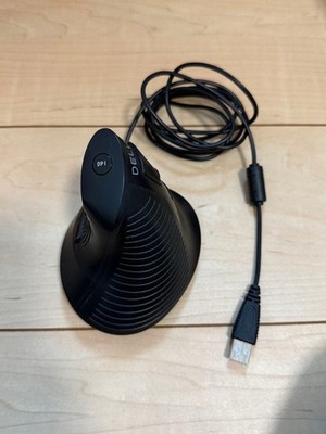 Delux Ergonomische USB Kabelgebunden Gaming Maus Schwarz Gebraucht Ungetestet