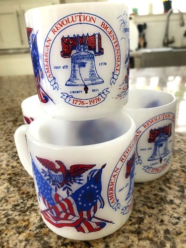 Vintage • Bicentennial • Spirit of '76 Coffee Mug Fire King Milk Glass 1976 USA