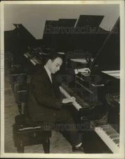 1953 Press Photo Pianist Seymour Lipkin - nox29581