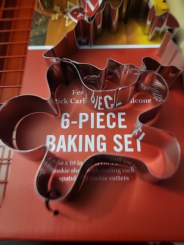 Martha Stewart 6 Piece Holiday Baking Set 15x10 Non Stick Pan Cookie Cutter Spat - Picture 2 of 12