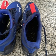 mizuno tennis shoes men size 10.5