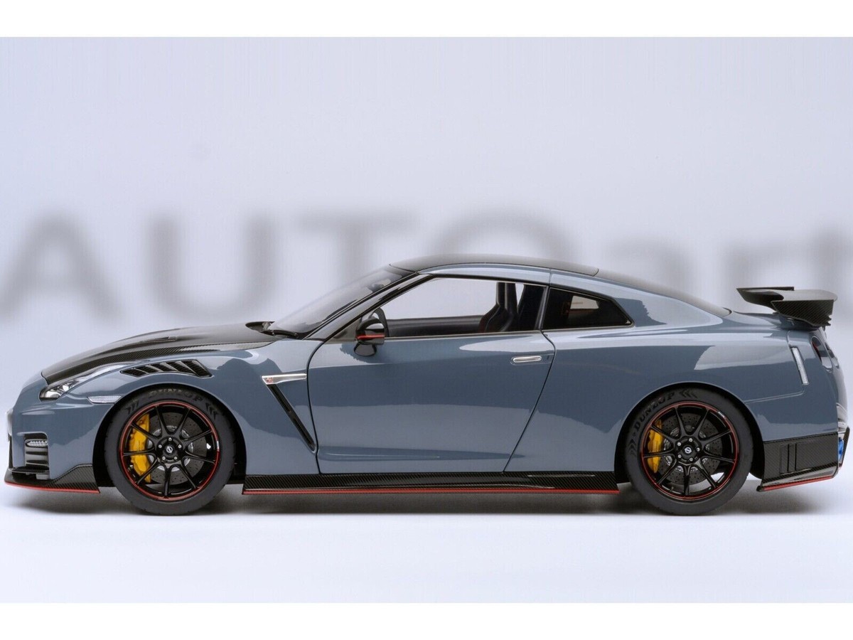 1/18 Nissan GT-R (R35) Nismo RHD (Stealth Gray) 2022 Model Car By