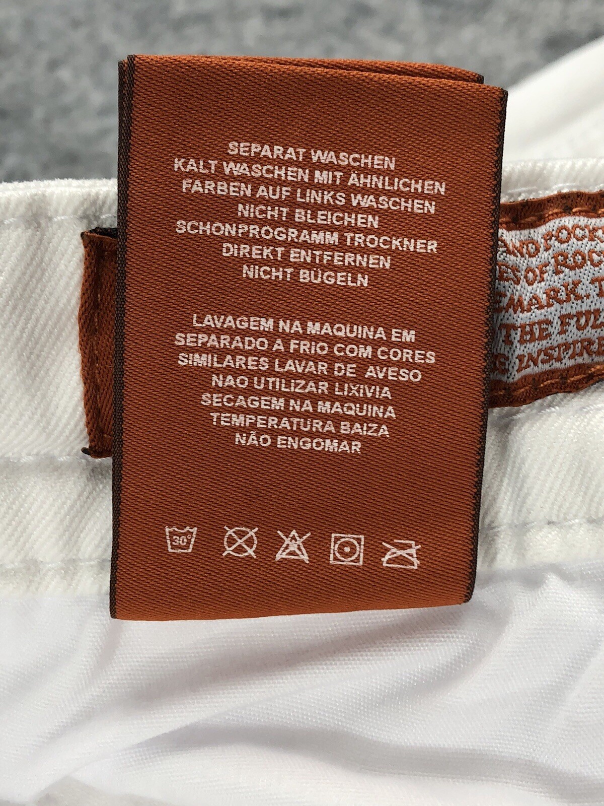 Picture 17 of 23
