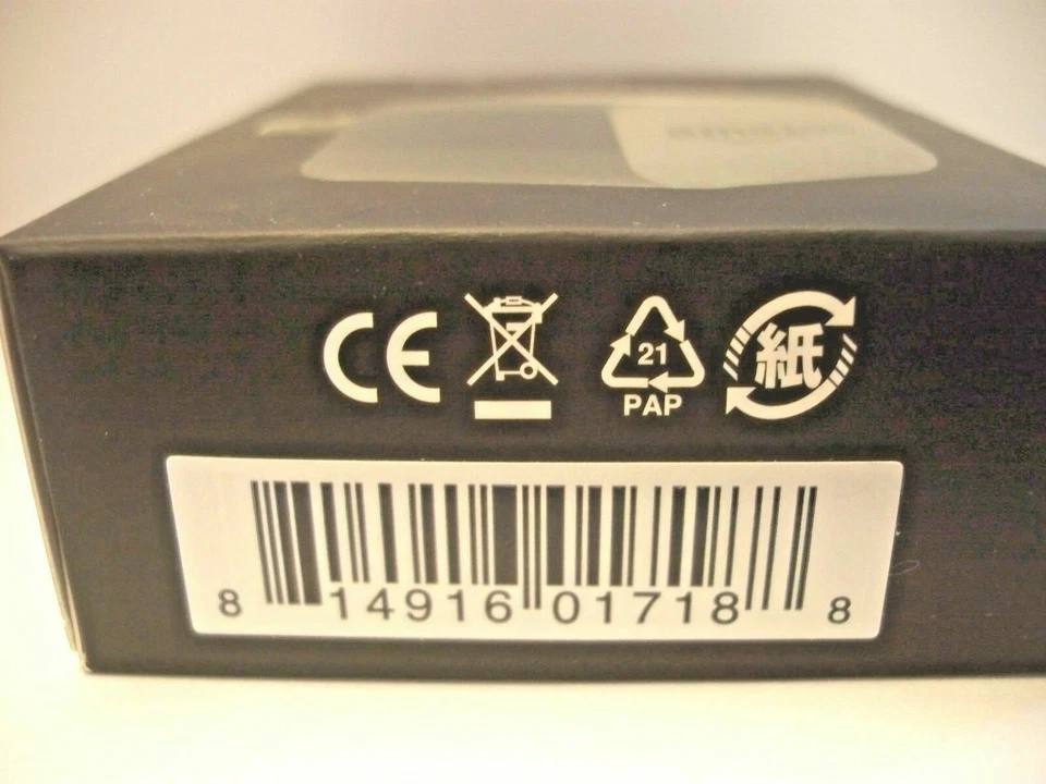 Kindle PowerFast  9W Adapter with folding prongs,  UPC #814916017188 - Image 4 of 4