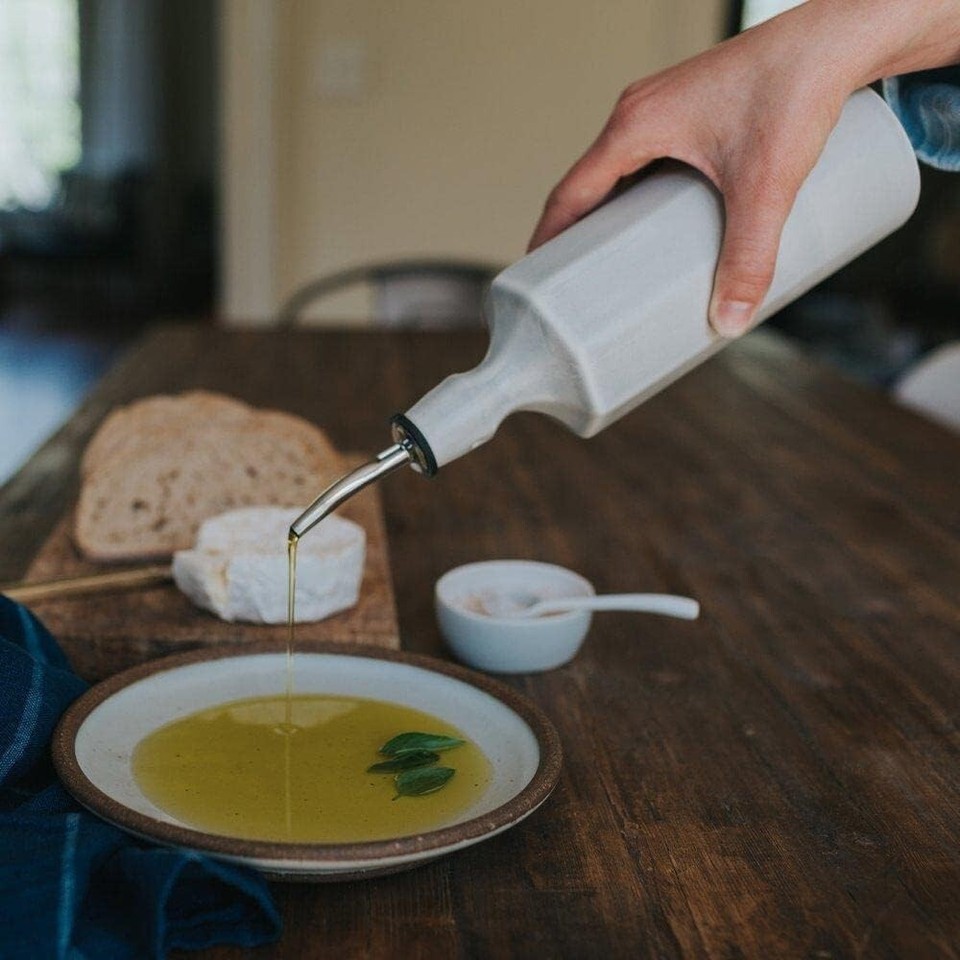 The Bright Angle 24oz Olive Oil Dispenser White Modern Decor NEW IN BOX ...