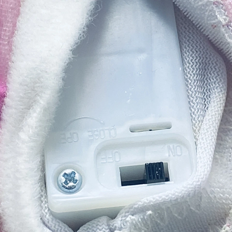 Disney Minnie Mouse Happy Helpers Cantando 13" Juguete de Peluche Vestido Rosa con Lunares Blancos Foto 3 de 4