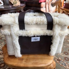 Borsa tote UGG Australia pelliccia bordata pelle marrone chiusura zip foderata manico marrone