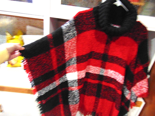 Girls S-M/CH-M Black & Red 100% Polyester Knit Turtle Neck Puncho Sweater - Picture 2 of 4