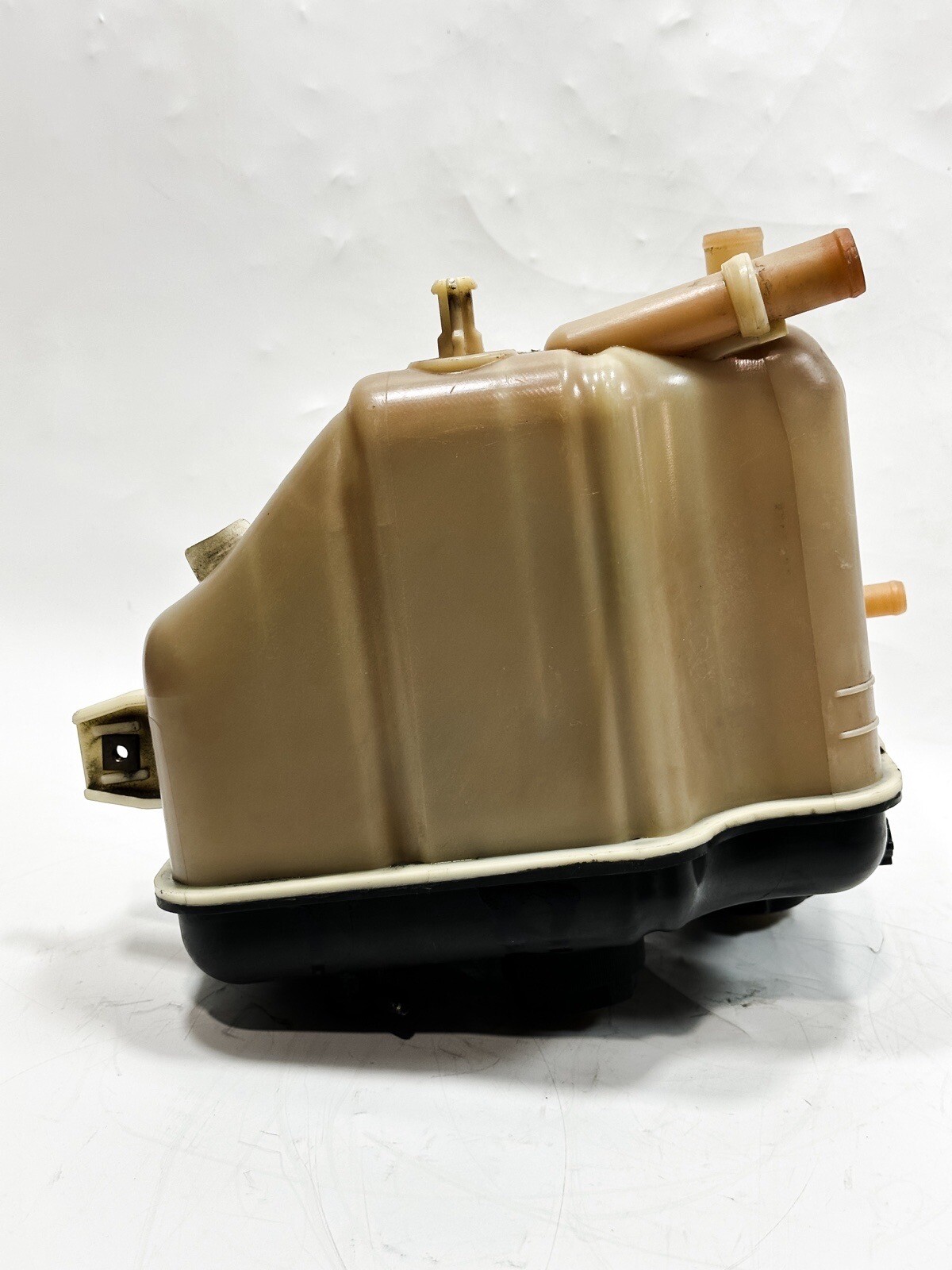 2014-2021 MASERATI QUATTROPORTE 3.0L ENGINE COOLANT EXPANSION TANK RESERVOIR