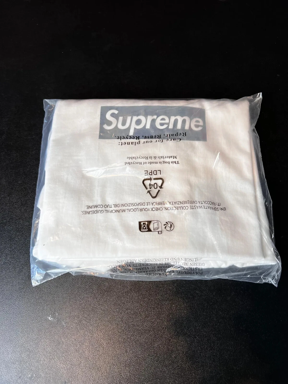 Tee shirt blanc Supreme Chicago Silver Box Logo Store Opening   Taille L   NEUF