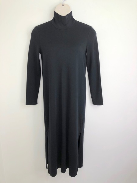 Witchery womens turtle neck knit dress size medium black long sleeve midi length