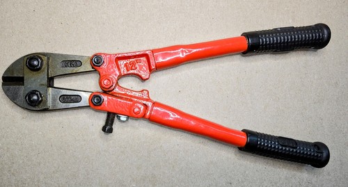 Two Bolt Cutters 18" and 12" Adjustable Jaws and 12" Has Angled Rubber Grips - Picture 7 of 11
