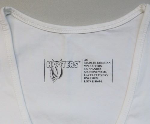 HOOTERS GIRLS WHITE X-SMALL UNIFORM TANK TOP Breast Cancer XS - New with Defect - 第 2/5 張圖片