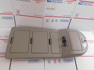 04 12 NISSAN ARMADA TITAN INFINITI QX56 Front Overhead Roof Console Dome Light