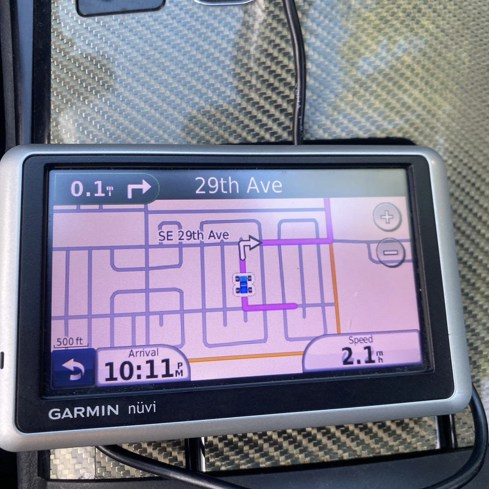 Garmin Nuvi 1300 Ultra-Thin GPS Navigator Widescreen Display - Image 4 of 4