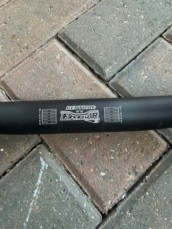 Renthal Aluminium FatBar 30mm Riser Handlebar 35 clamp 800mm Black