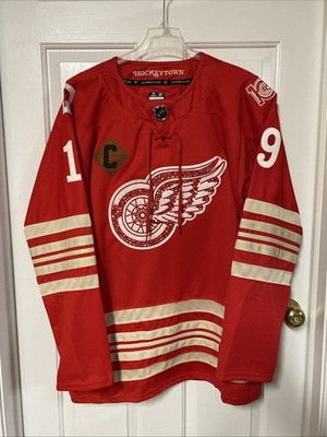 Detroit Red Wings Steve Yzerman Centennial Hockey Jersey Men s Size 56 XXL 