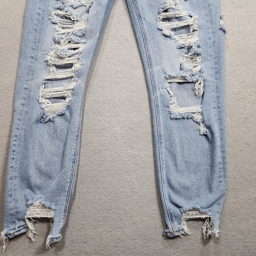 American Eagle Mom Jeans Womens 10 Blue Light Distressed High Rise Frayed 31x27 - Picture 4 of 14