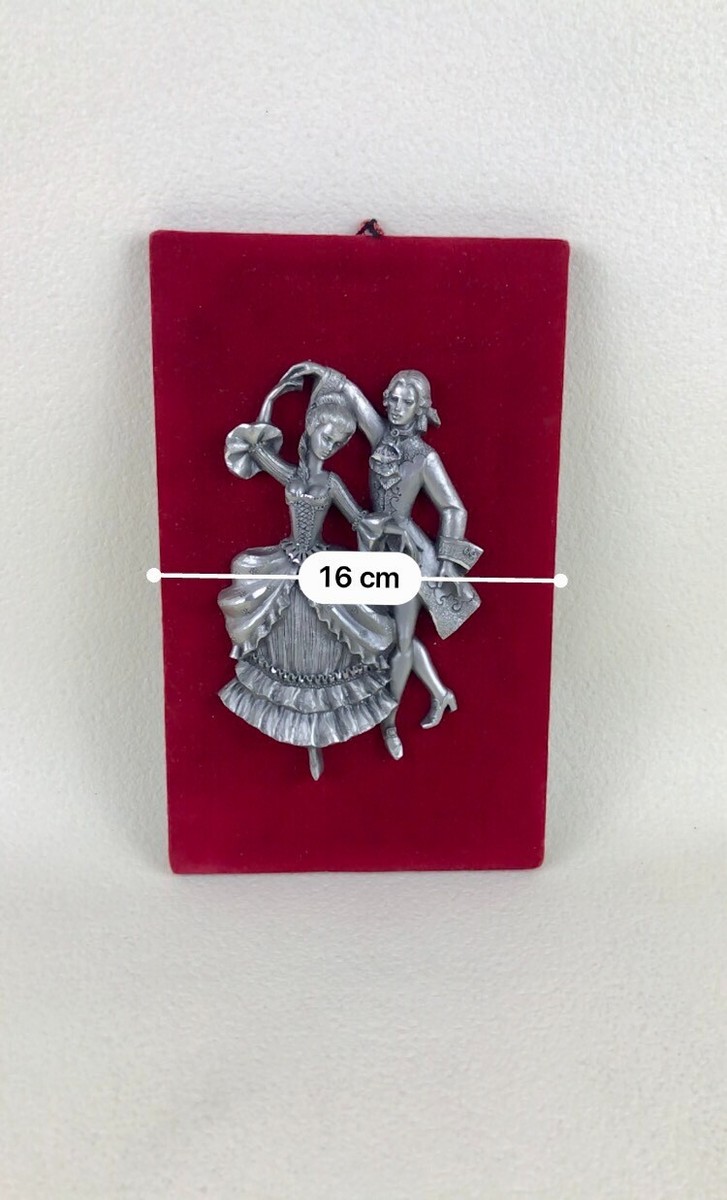 Tableau / Figurine Demoiselle En étain – Prince – Sur Velours Beige