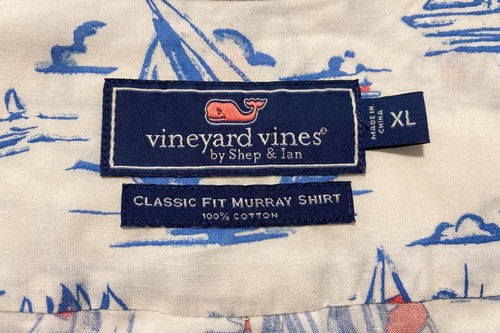 Vineyard Vines Classic Murray Men Shirt BTN-Down XL Sailing Yachts & Lighthouses - Picture 2 of 14