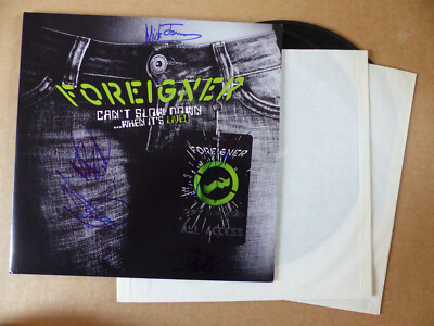 FOREIGNER signed Autogramm signiert ''CAN´T SLOW DOWN LIVE'' Vinyl Schallplatte LP