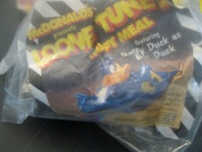 Super Looney Tunes "Daffy Duck as Bat Duck Under-3" NIP McDonald's 1991