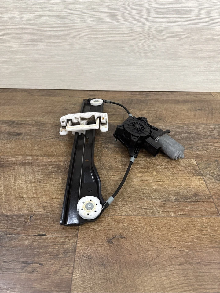 MINI COOPER COUNTRYMAN R60 2011-2016 REGULADOR VENTANA PUERTA TRASERA DERECHA OEM. Foto 3 de 4