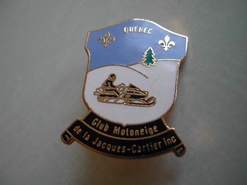 Insigne émaillé CANADA -