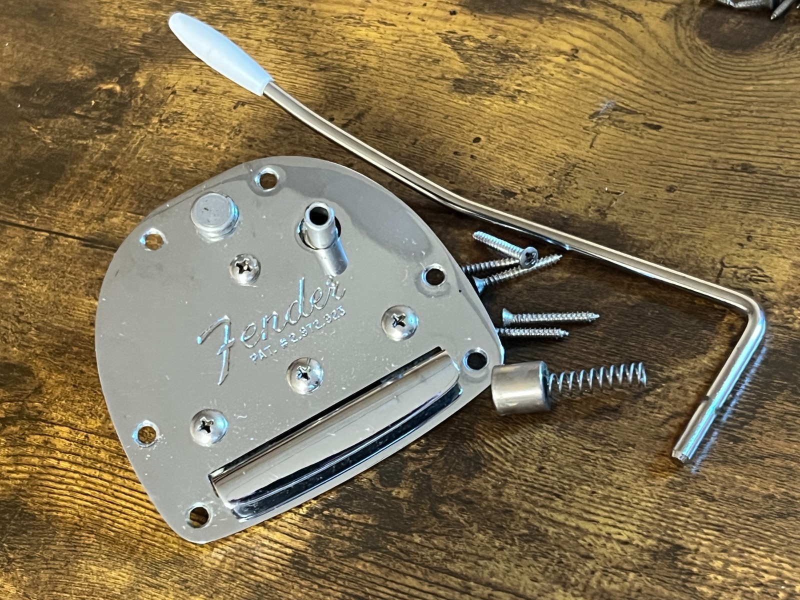 1963 1964 1965 1966 Fender Jaguar Jazzmaster guitar tremolo bridge