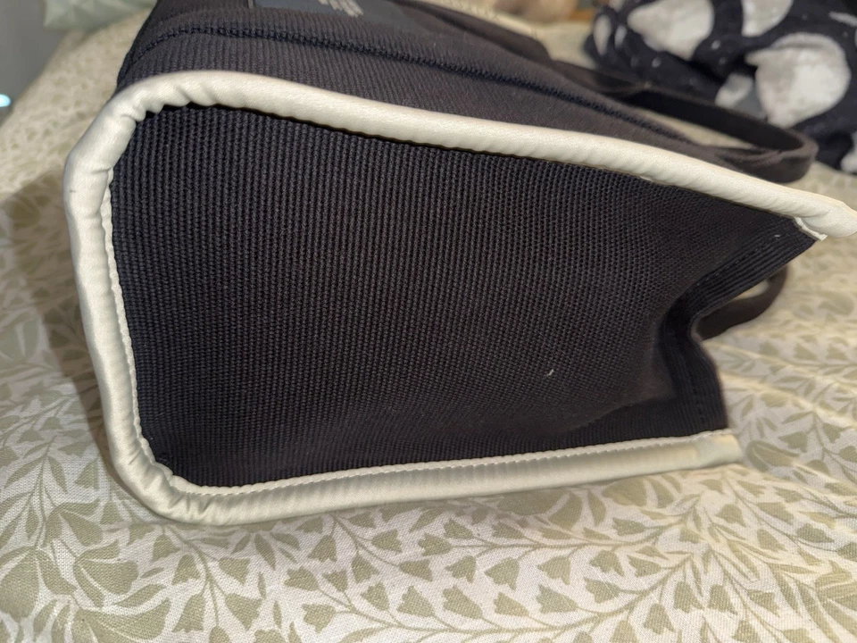 AUTH NWT Marc Jacobs The Jacquard medium Logo Zip Top Cotton Tote In Black - Image 4 of 4