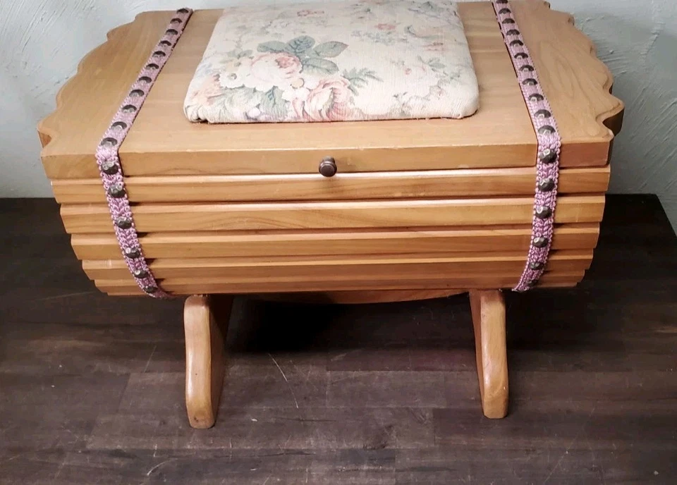 Vintage Handmade Cedar Stool Ottoman Storage Box Chest Sewing Box Nice! - Image 2 of 4