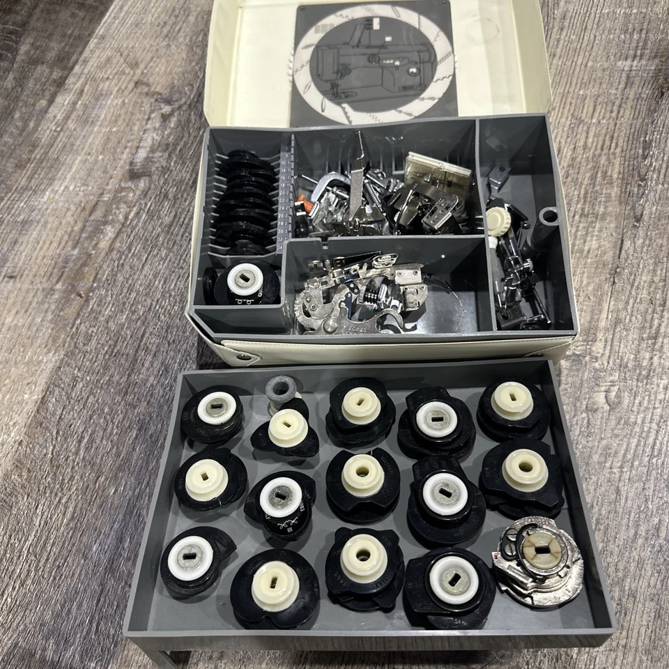 Kit de accesorios para máquina de coser NECCHI Supernova vintage accesorios para pies levas Foto 4 de 4