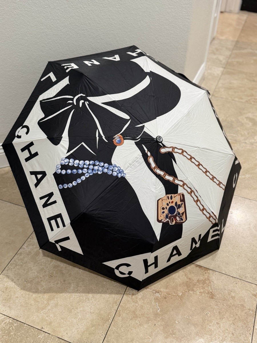 NEW* CHANEL, Large Auto Open Umbrella w/ Sleeve, VIP Gift | eBay NEW* CHANEL, Large Auto Open Umbrella w/ Sleeve, VIP Gift | eBay