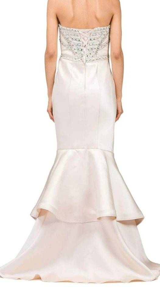 NUEVO CON ETIQUETA. TALLA MEDIANA. Vestido de sirena sin tirantes Dancing Queen en capas Foto 2 de 4