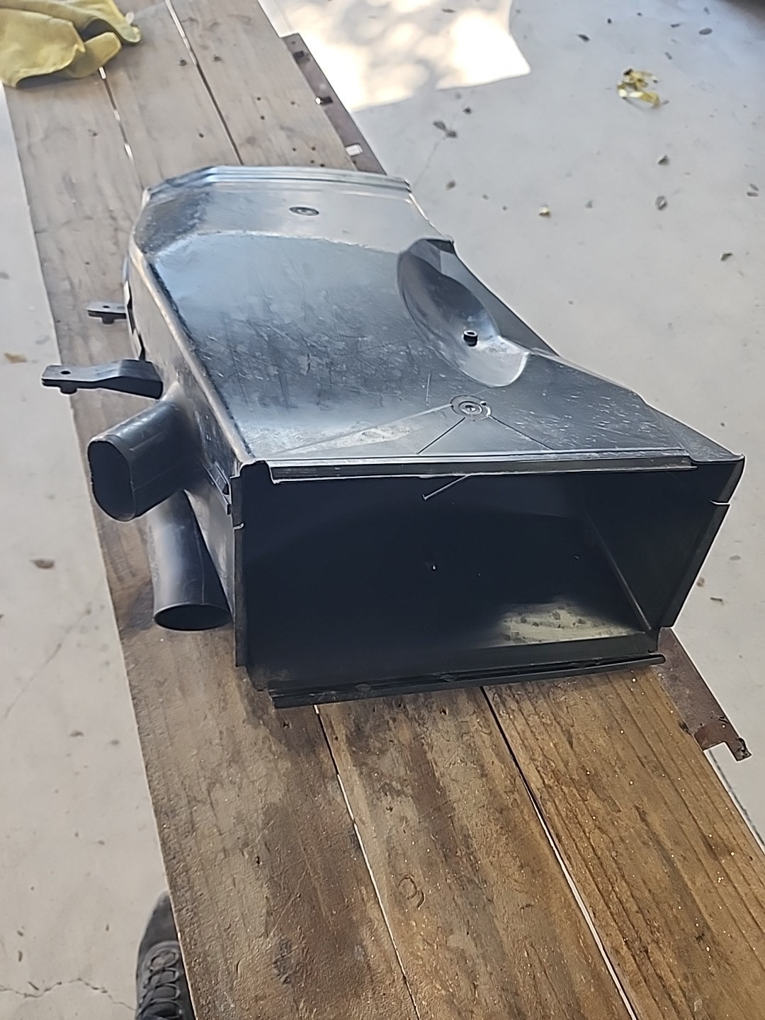 2018 AUDI R8 QUATTRO OEM REAR RIGHT AIR INTAKE DUCT GUIDE 4S7121334